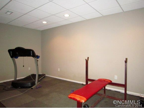 1584 Upper Paw Paw Road - Photo 20