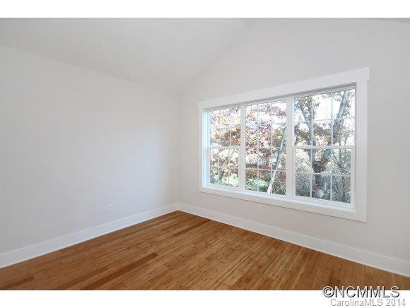 215 Courtland Place - Photo 12
