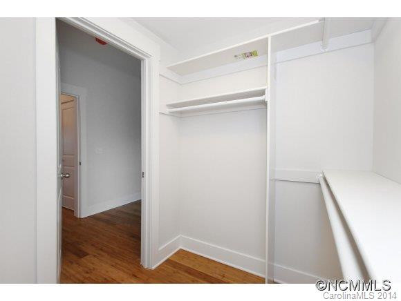 215 Courtland Place - Photo 6
