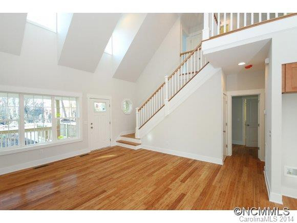 215 Courtland Place - Photo 9