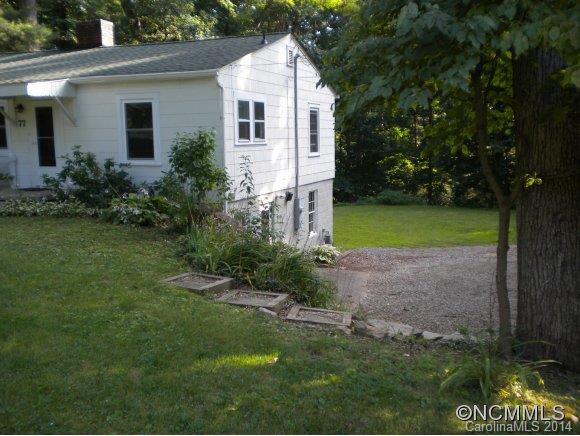 77 Beverly Road - Photo 2