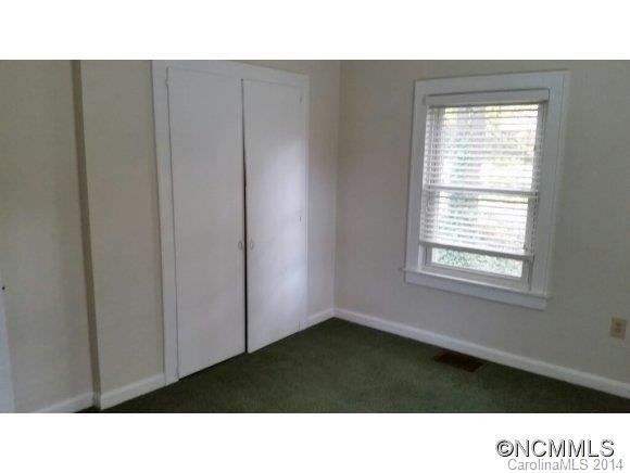 77 Beverly Road - Photo 10