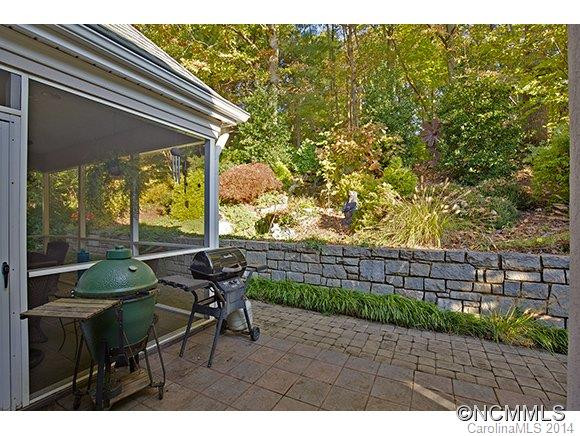 17 Tiverton Lane - Photo 16