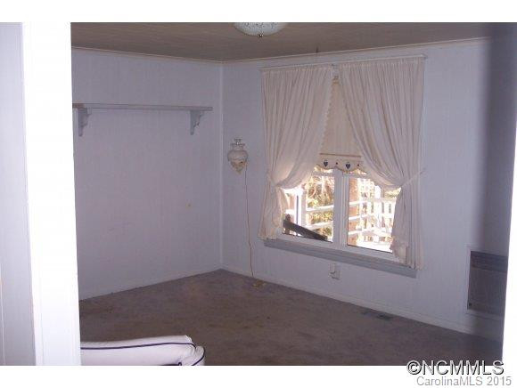  - Photo 5