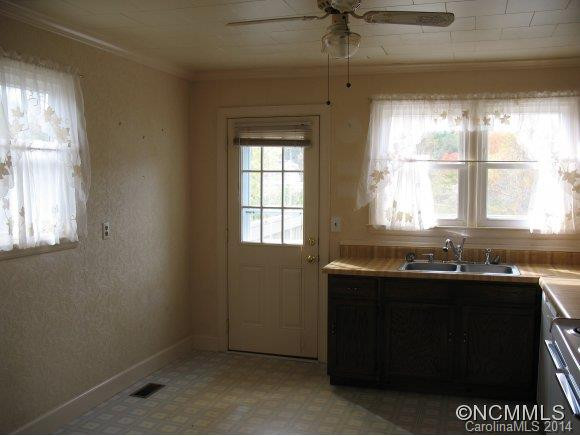 124 Cedar Hill Rd - Photo 10