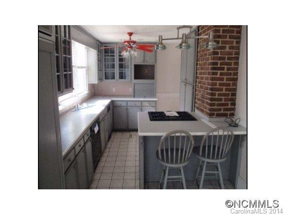 325 West Probart Street - Photo 6