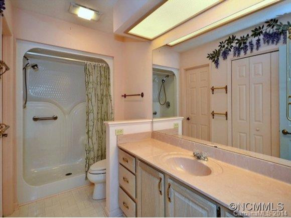 204 RED OAK DRIVE - Photo 9