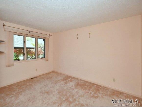 204 RED OAK DRIVE - Photo 10