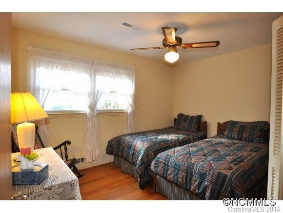 221 Balsam Rd. - Photo 11