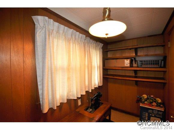 221 Balsam Rd. - Photo 13
