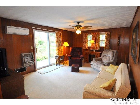 221 Balsam Rd. - Photo 8