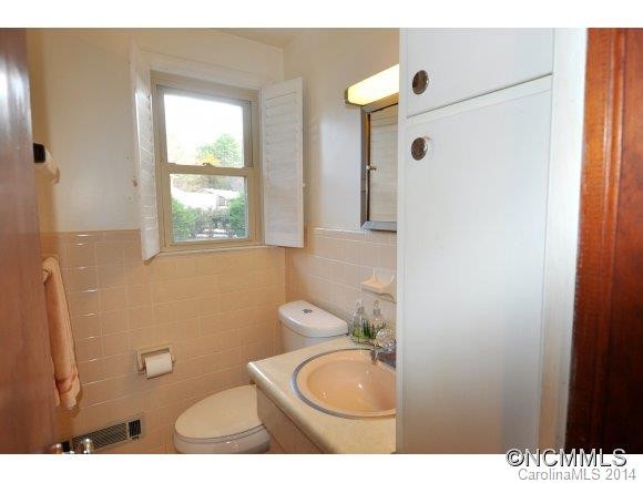 221 Balsam Rd. - Photo 9