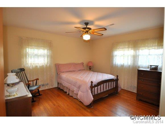 221 Balsam Rd. - Photo 10