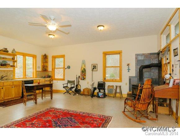 379 Doe Branch Road - Photo 3