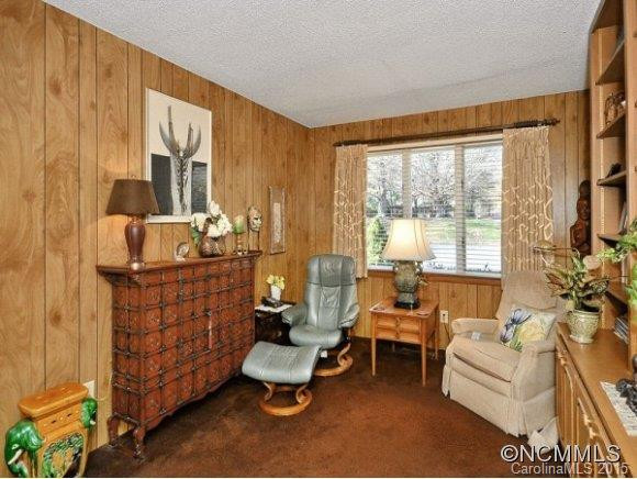 402 Crowfields Drive - Photo 14