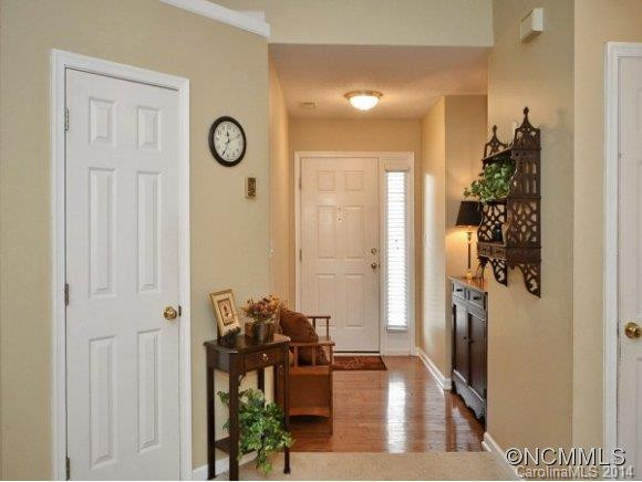 1013 THORNCREST DRIVE - Photo 2