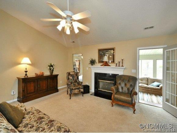 1013 THORNCREST DRIVE - Photo 4