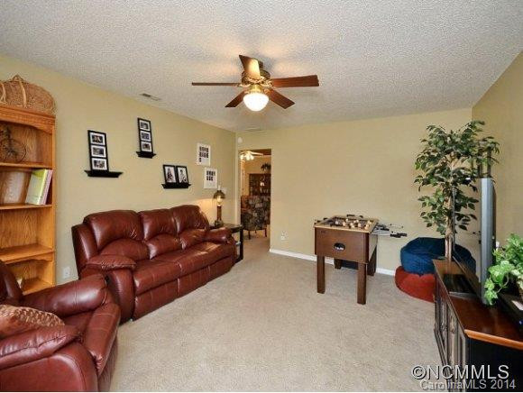 1013 THORNCREST DRIVE - Photo 10