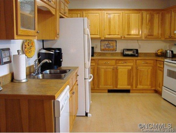 477 Locust - Photo 4