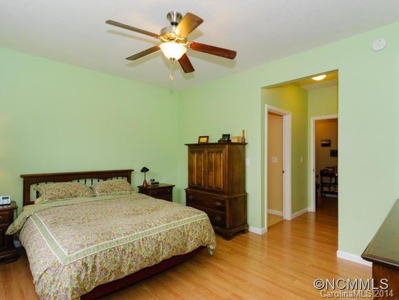 11 Northbrook Pl. Apt. B - Photo 14