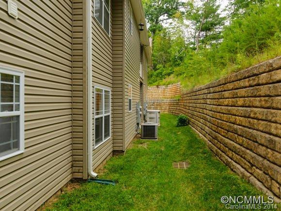 11 Northbrook Pl. Apt. B - Photo 20