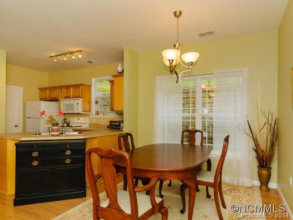 11 Northbrook Pl. Apt. B - Photo 9