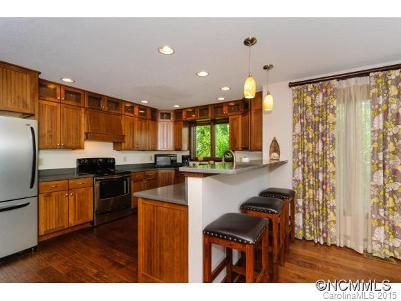 462 Holmes Road - Photo 10