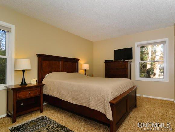 4 Muirfield Drive - Photo 8