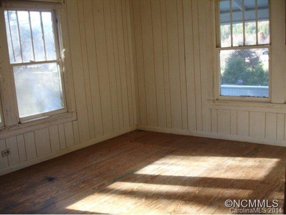 272 Hall Town Road - Photo 5