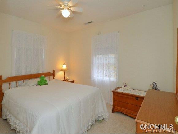 66 RED MAPLE DRIVE - Photo 12