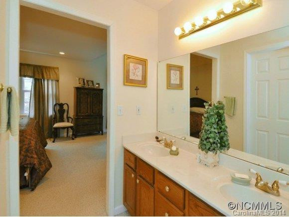 66 RED MAPLE DRIVE - Photo 10