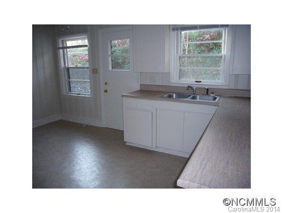 154 SUNSET DRIVE - Photo 9