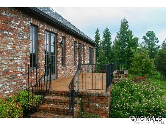 128 Doveridge Drive - Photo 13