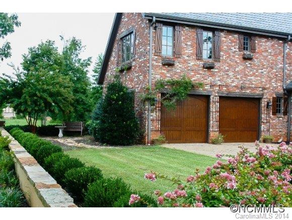 128 Doveridge Drive - Photo 14
