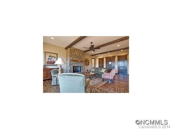 128 Doveridge Drive - Photo 3