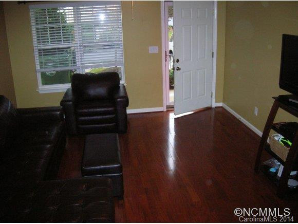 112 Old Salem Court - Photo 2