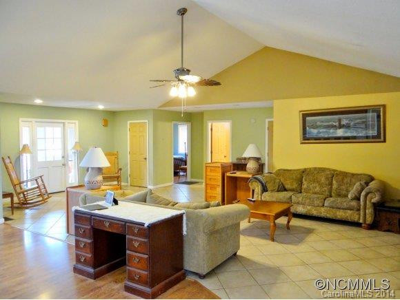 16 Watsell Drive - Photo 6