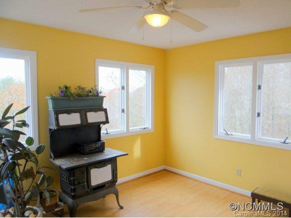 16 Watsell Drive - Photo 7