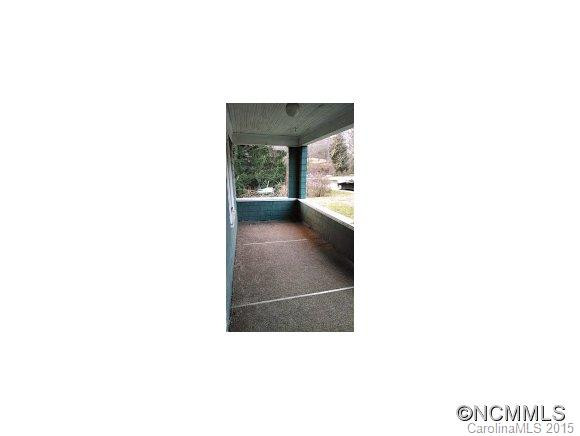 340 Emma Road - Photo 2