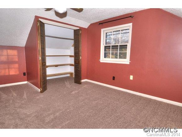 309 Sterling Way - Photo 17