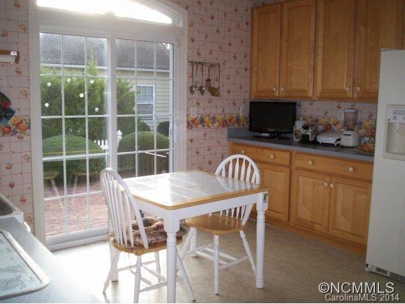136 Cambridge Drive - Photo 13