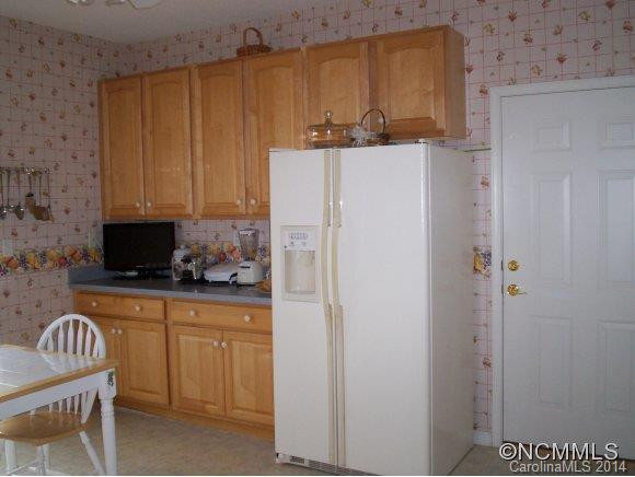 136 Cambridge Drive - Photo 14