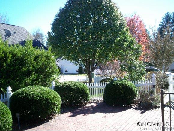 136 Cambridge Drive - Photo 21