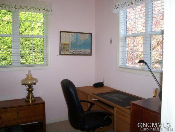 136 Cambridge Drive - Photo 6