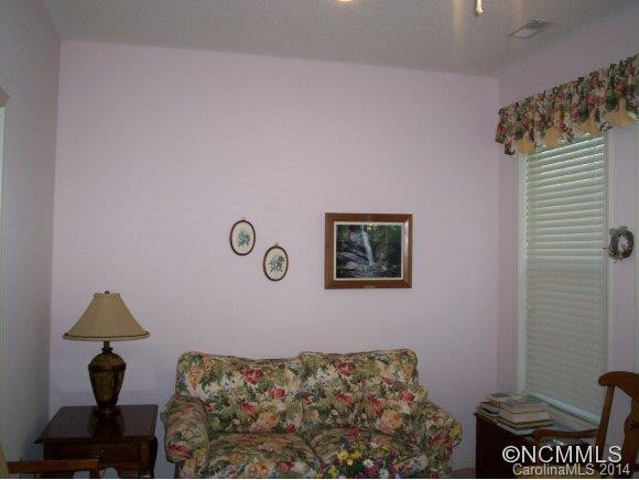 136 Cambridge Drive - Photo 9