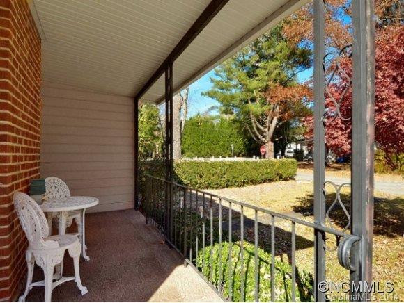 1927 ARLINGTON PLACE - Photo 9