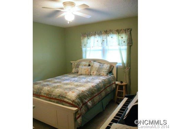 402 Whispering Hills Dr.. - Photo 11