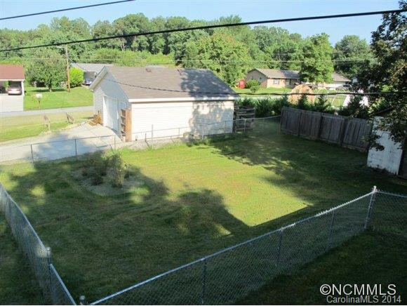 402 Whispering Hills Dr.. - Photo 17