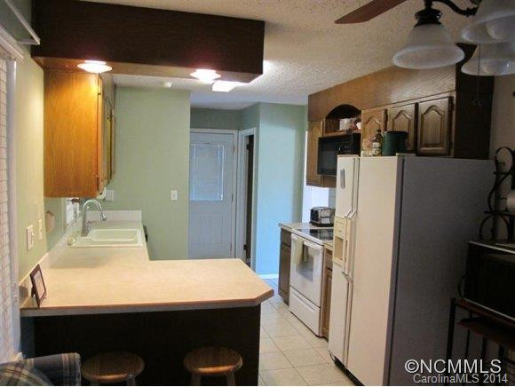 402 Whispering Hills Dr.. - Photo 5