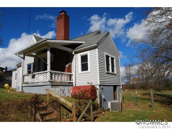 184 Powell St - Photo 2